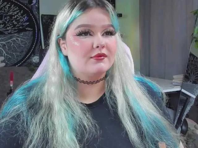 -CandyM1lky- on BongaCams