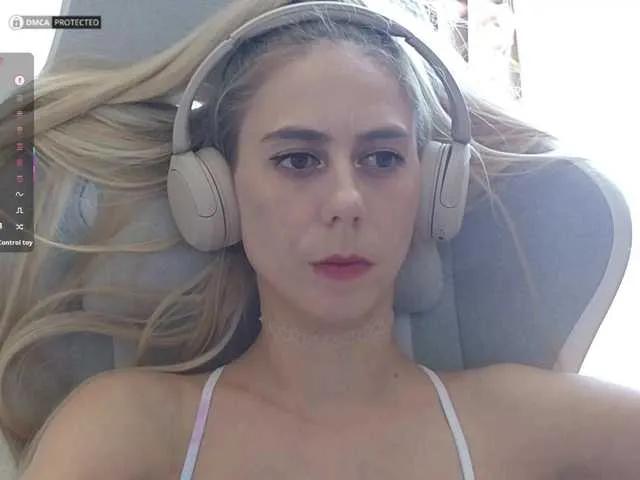 Freechat -Light-Fury- on BongaCams