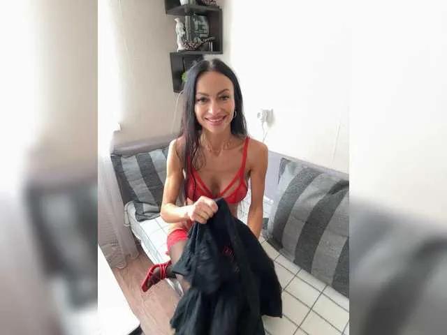 Freechat AdrienneBourget on BongaCams