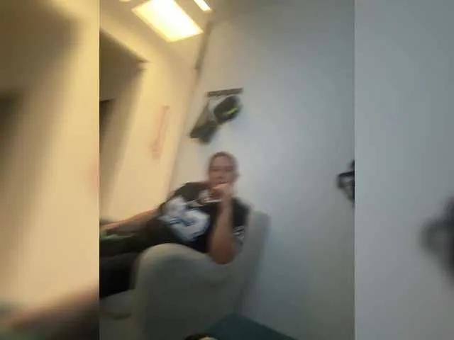 Freechat AfroditaMilf69 on BongaCams