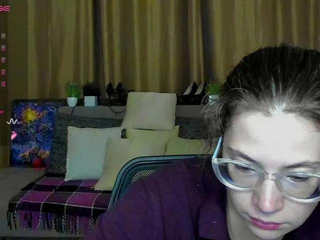 Aliciafolow009 — I love polite, kind and generous men)) If you treat me like this, then I will do everything to make you feel good with me *))