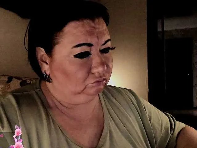 Freechat Alinahott1 on BongaCams