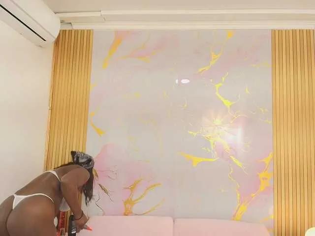 Freechat AlishaDixon on BongaCams