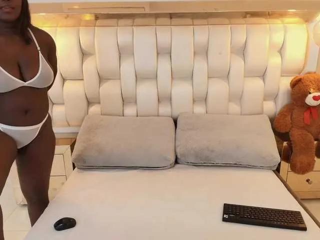 Freechat AlishaDixon on BongaCams