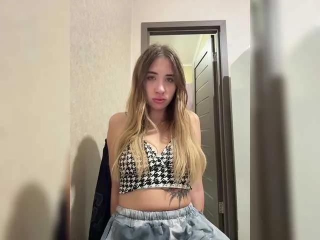 Offline alizii on BongaCams