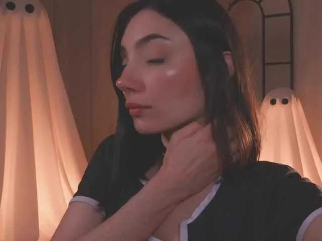 Offline AmyArmstrong on BongaCams