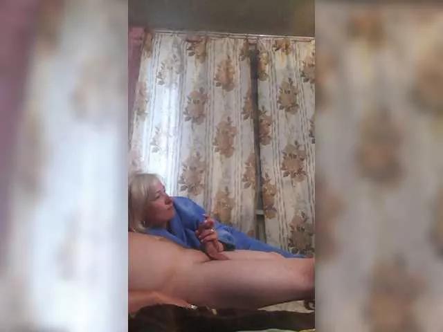 Offline Andrei2409199 on BongaCams