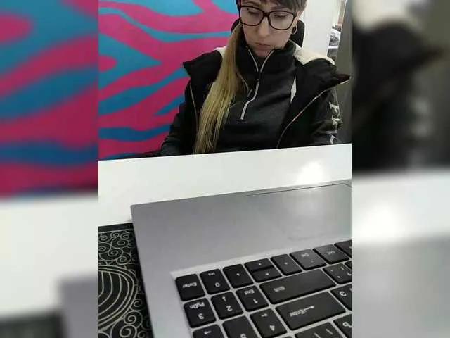 Freechat Angelinamik on BongaCams