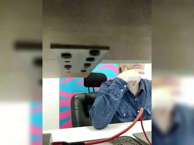 Freechat Angelinamik on BongaCams