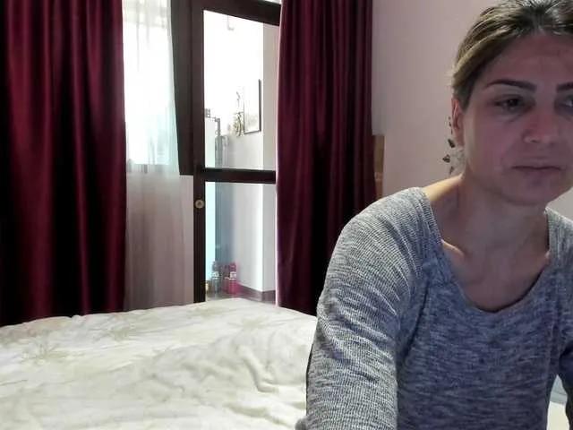 AngelNicolle — i love smaret people especiallity with good sense of humor!