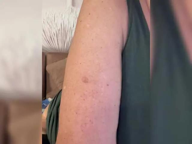 Freechat anyuta1212 on BongaCams