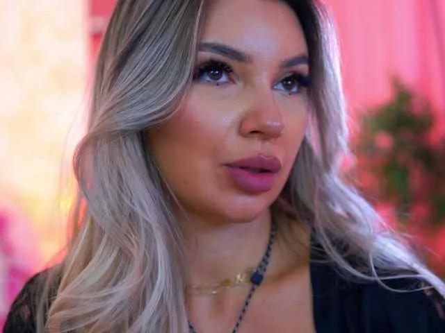 Freechat ArtTeasee on BongaCams