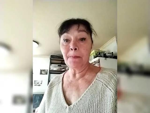 Offline asya18 on BongaCams