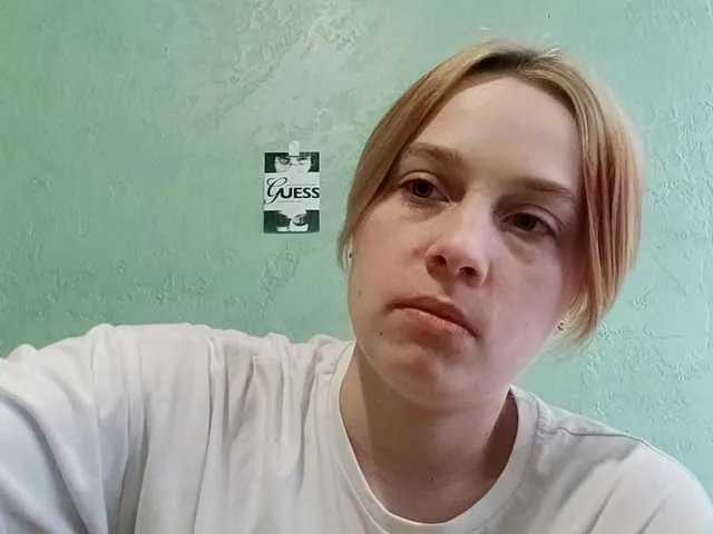 Freechat AveryFleurent on BongaCams