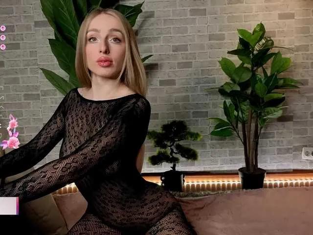 BongaCams babyyyluna is Freechat babyyyluna — Manners, kisses, sensitive touches over my body.... playful tongue exploring nice & slow.