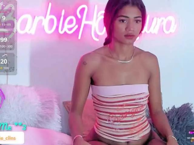 BarbieHotLaura on BongaCams 
