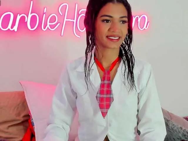 BarbieHotLaura on BongaCams 