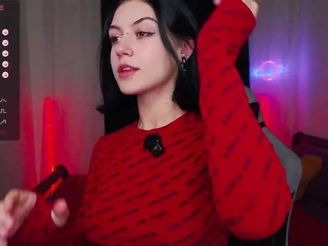 BlackAngell — I love compliments and communication I turn myself on with my sexy body and cute face but you can make me wet by throwing tokens