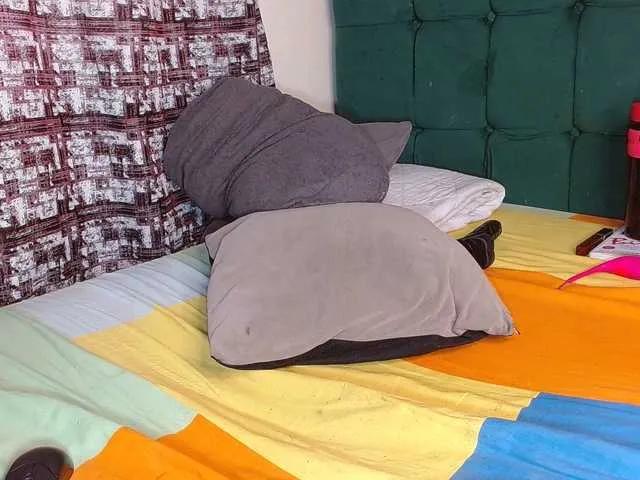 Offline Blissloves on BongaCams