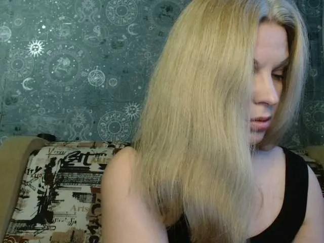 Offline BlondeFox on BongaCams