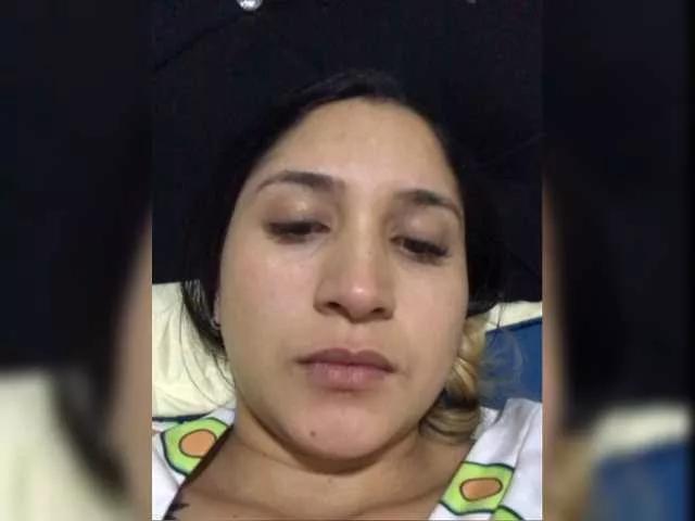 Freechat britt-grey on BongaCams