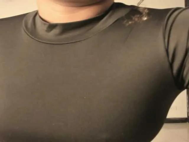 Offline CarolinnaGomez on BongaCams