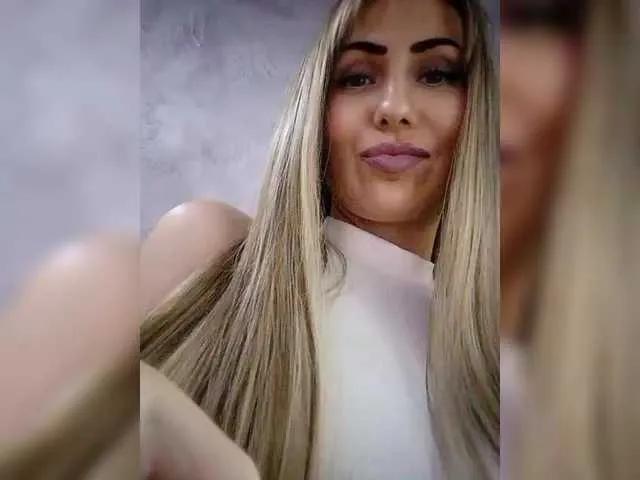 Cassssablanca on BongaCams 