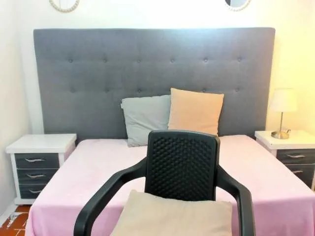 Freechat chaneelstark on BongaCams