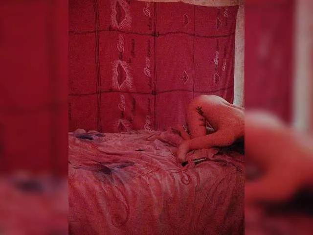 Offline Chipitoli666 on BongaCams