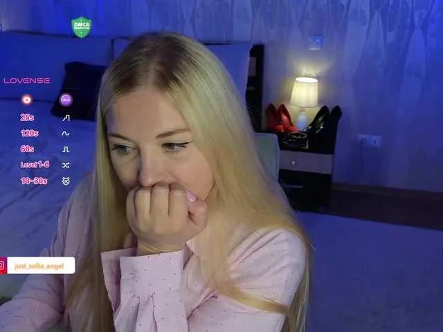 choose-me111 on BongaCams