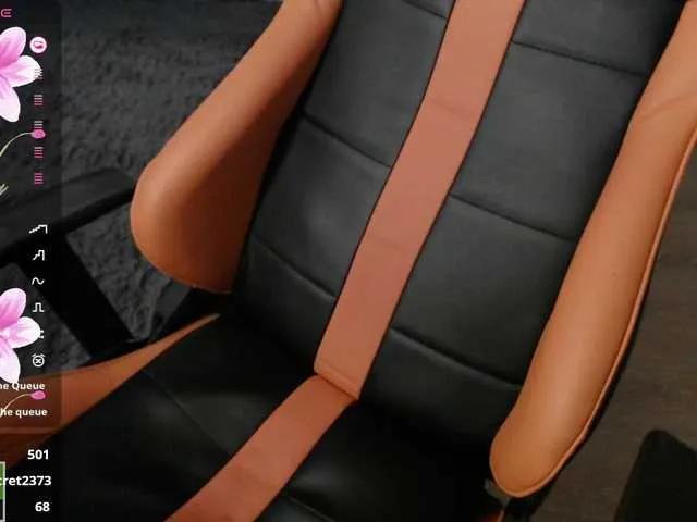 BongaCams crystalyss is Freechat crystalyss — My goals:
To create a cozy space where you can relax and feel special.
To delight you with my performances and become your favorite girl here!