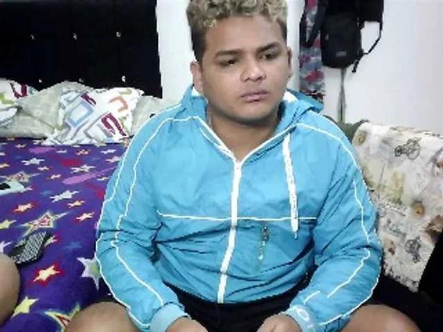 Offline curiousnasty on BongaCams