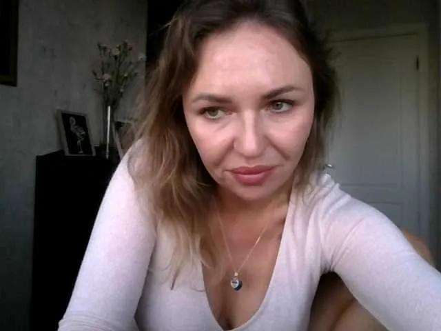 CuteFngelina — Freechat on BongaCams