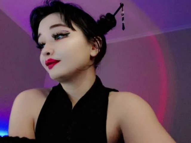 Freechat DazzlingF1re on BongaCams