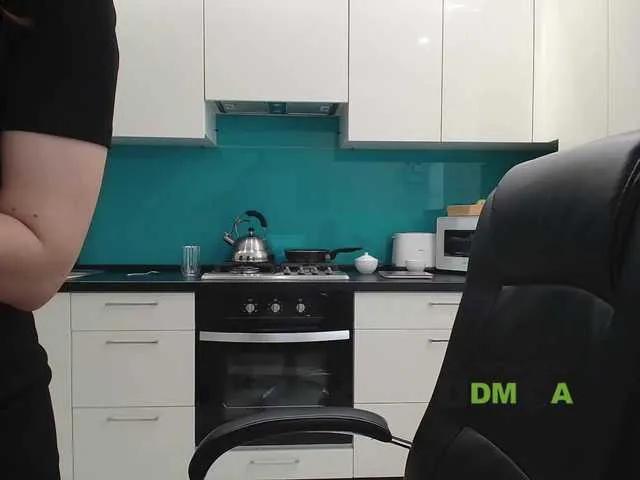 Freechat dulcesiomar8 on BongaCams