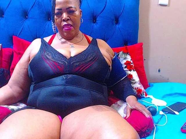 Freechat Ebonycandy10 on BongaCams