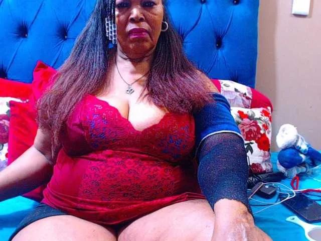 Freechat Ebonycandy10 on BongaCams