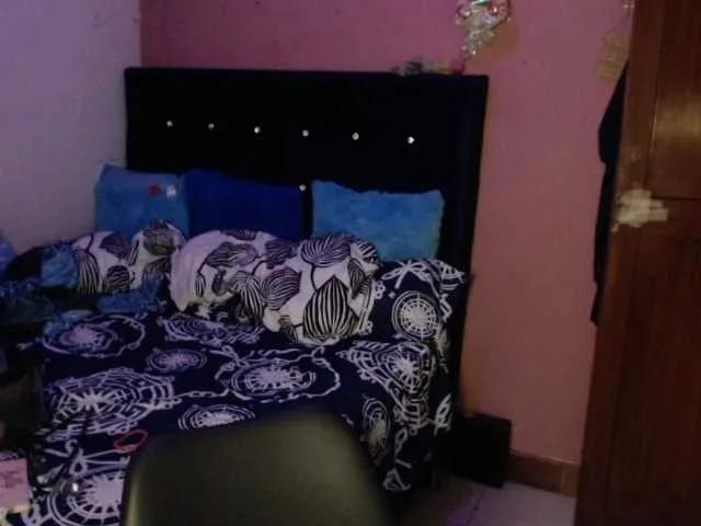 Freechat ElizabethTaylor8 on BongaCams