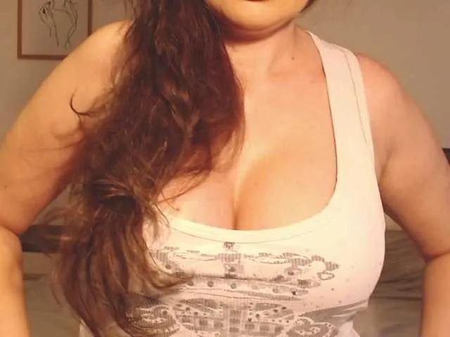 ellaine on BongaCams