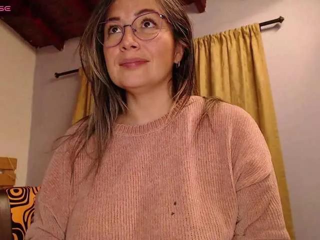 EmmaHenderson on BongaCams 