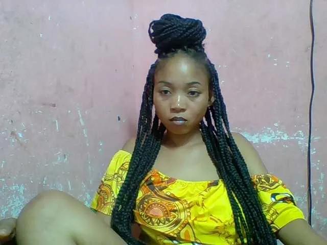 Estelahh on BongaCams 