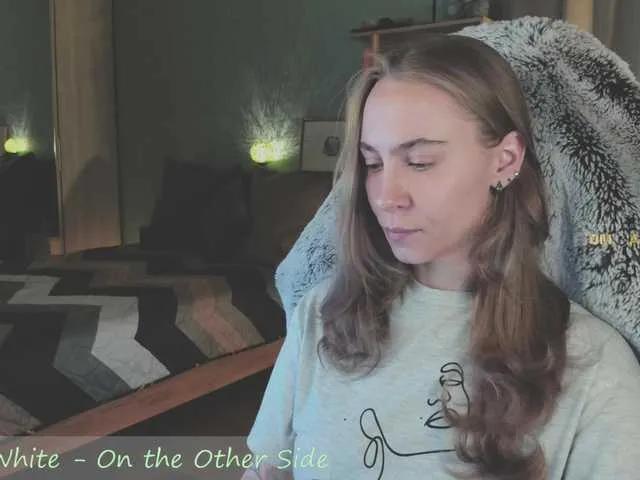 Offline eva-adamova on BongaCams