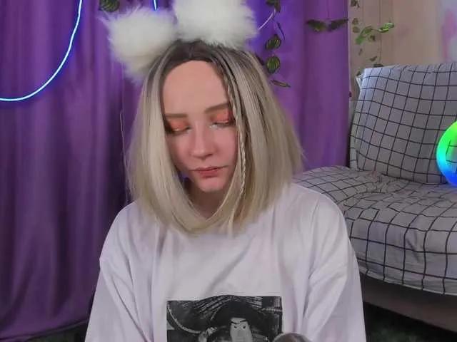 Freechat FlexxyLexy on BongaCams