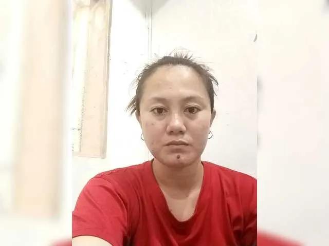 Offline Gelliana30 on BongaCams