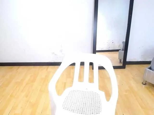 Offline goldenn-ass on BongaCams