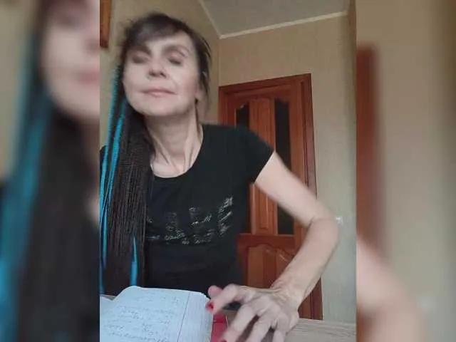 Offline Hellenalonenochka on BongaCams