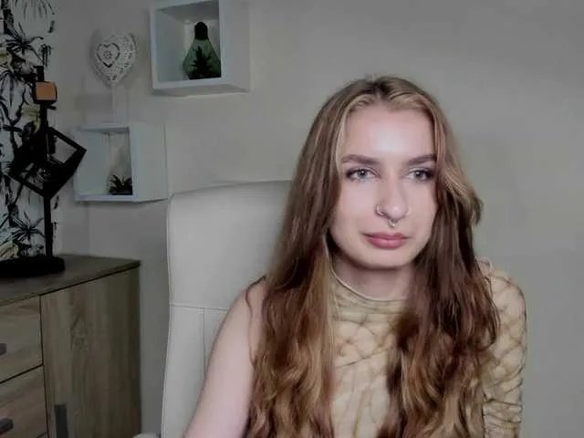 Freechat HotNina19 on BongaCams