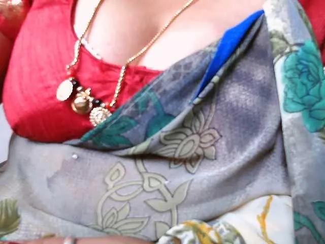 Offline hotpavitra on BongaCams