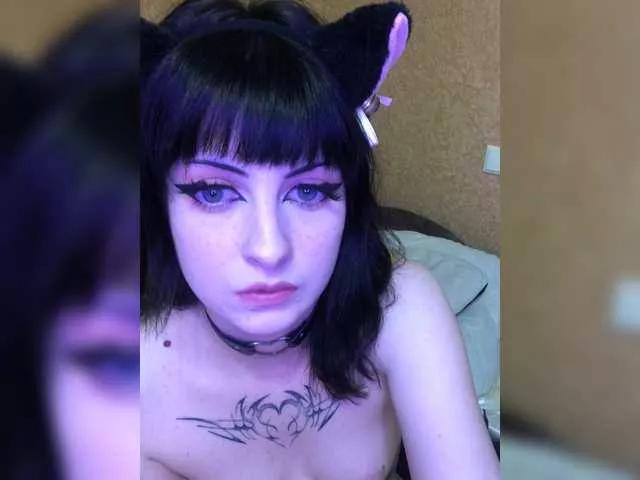 Offline IlonaSai on BongaCams