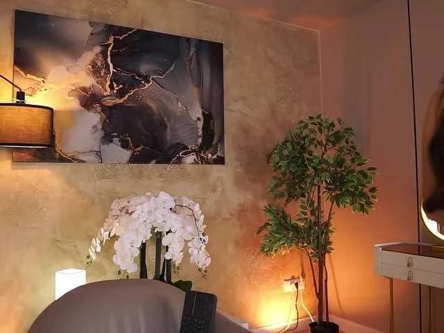 BongaCams JessyKisss is Freechat JessyKisss — Sensuality is my passion and I can guarantee that your experience with me will be memorable. I have a big heart in the proper and figurative sense, you will see that. I m here for work and have fun, help me to have fun here and discover my sexuality...